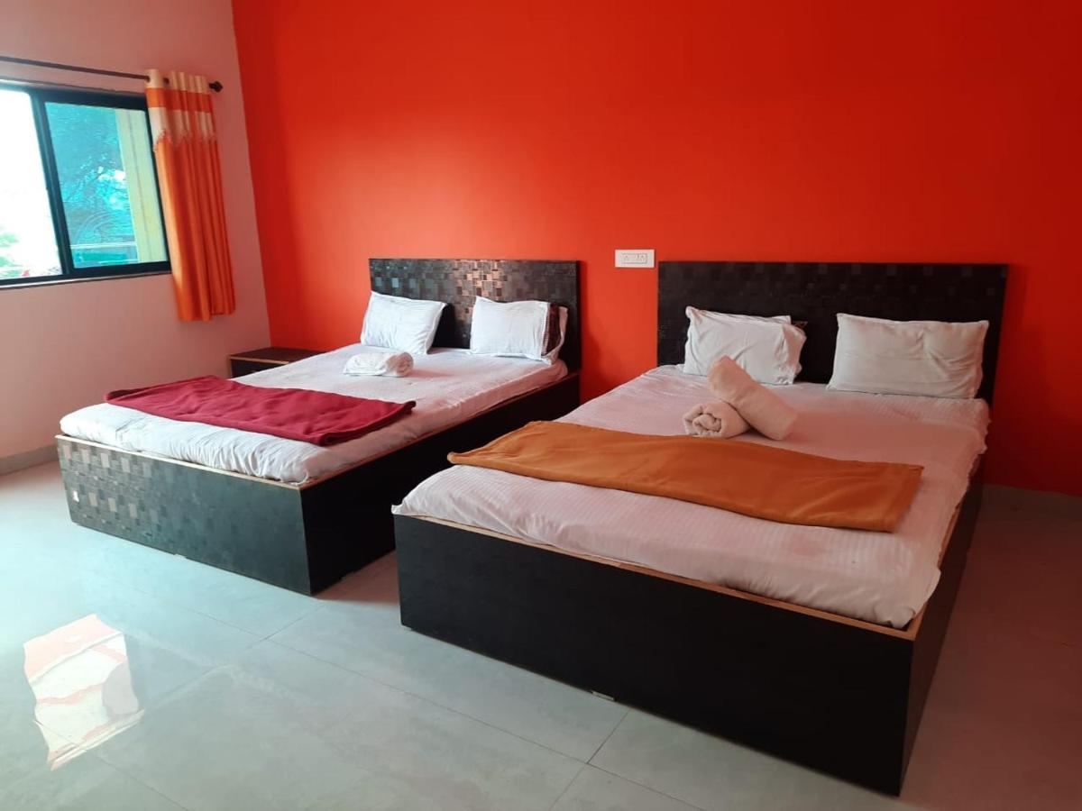 Hotel Nisarg Lodging And Restaurant Aurangabad  Exterior photo