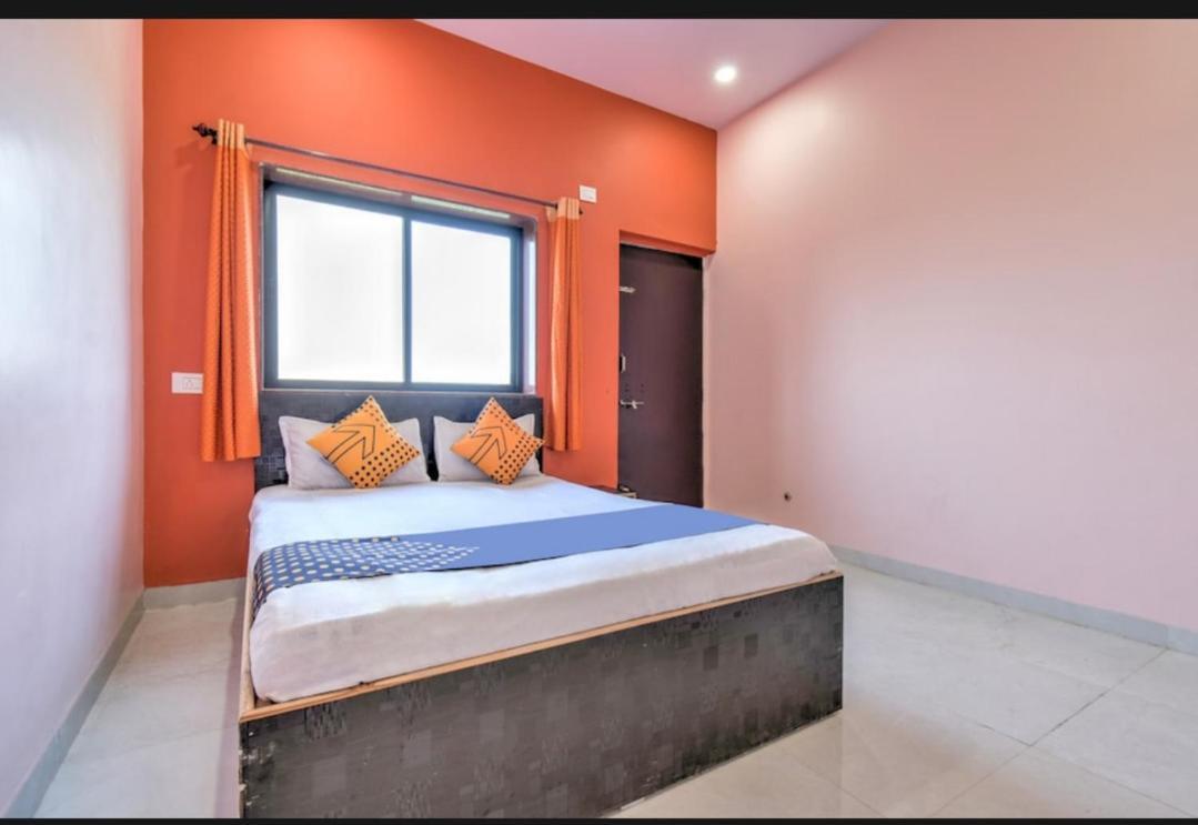 Hotel Nisarg Lodging And Restaurant Aurangabad  Exterior photo