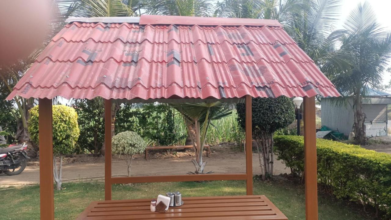 Hotel Nisarg Lodging And Restaurant Aurangabad  Exterior photo